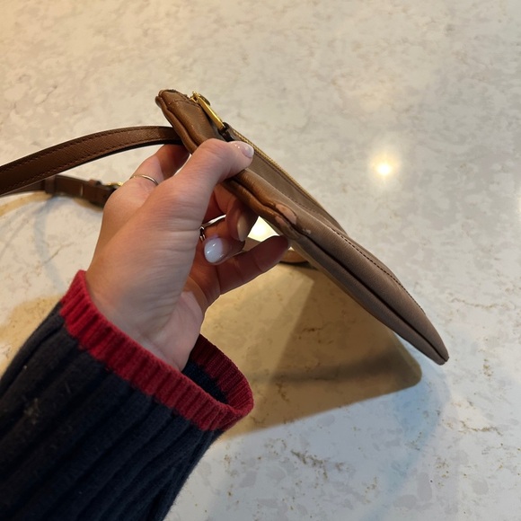 Ralph Lauren Lined Zippered Bag In Brown - Picture 4 of 11